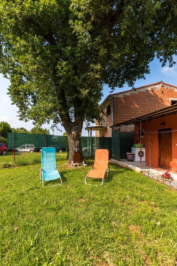 Vacation House "Andy" Pula Eksteriør billede